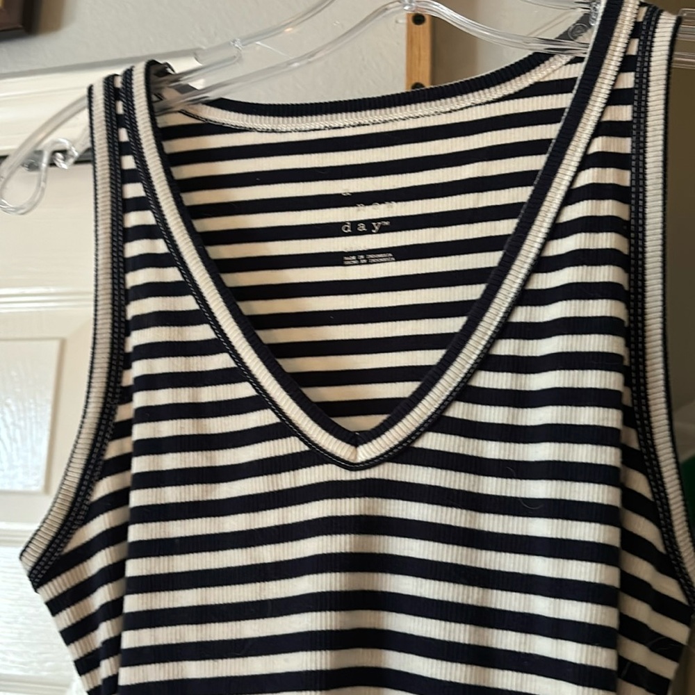 A‎ new day women’s body con dress